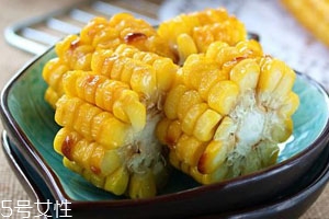 烤箱烤玉米會爆炸嗎 烤箱烤玉米注意事項 烤箱烤玉米會爆炸嗎 烤箱烤玉米注意事項