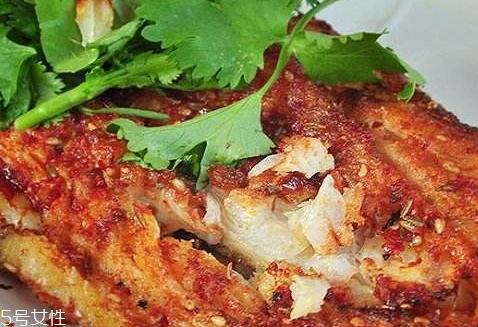 烤箱烤鱈魚要多久能熟 烤箱烤鱈魚的溫度時間 烤箱烤鱈魚要多久能熟 烤箱烤鱈魚的溫度時間