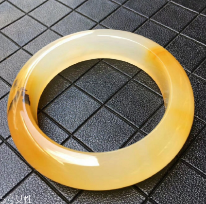 黃龍玉有收藏價值嗎？不同等級收藏價值不同