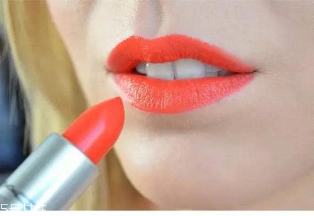 啞光口紅適合什么樣的人？這些口紅一樣都不能少