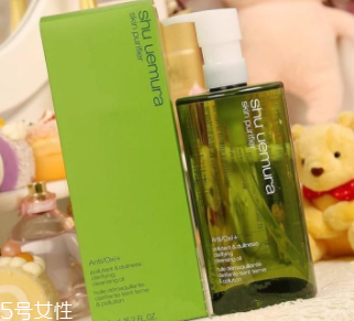 卸妝油哪個(gè)牌子好用？網(wǎng)紅卸妝油盤點(diǎn)