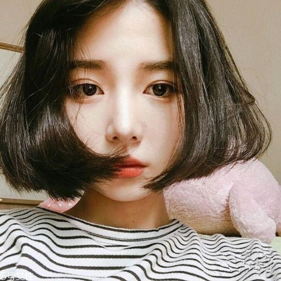 2018流行短發(fā)發(fā)型和流行發(fā)色推薦 剪短發(fā)好處原來這么多 2018流行短發(fā)發(fā)型和流行發(fā)色推薦 剪短發(fā)好處原來這么多