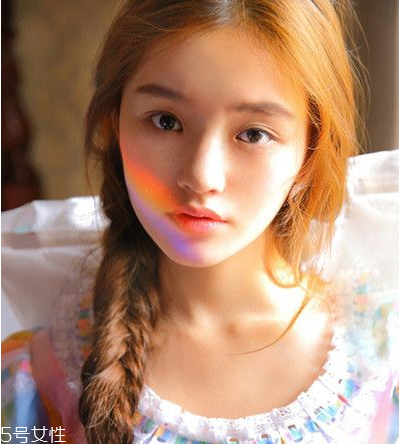 短發(fā)怎么做新娘造型？編發(fā)好看又簡單