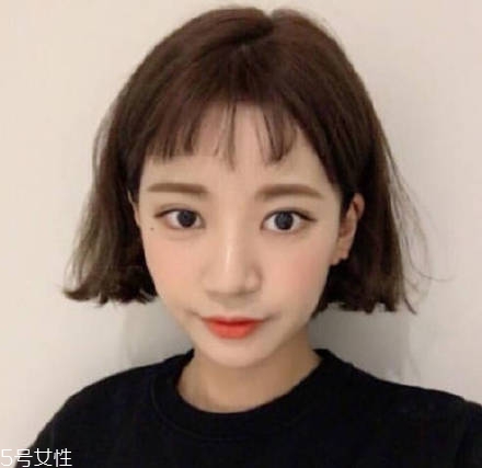 2018短發(fā)和長(zhǎng)發(fā)哪個(gè)顯年輕 這些發(fā)型顯氣質(zhì) 2018短發(fā)和長(zhǎng)發(fā)哪個(gè)顯年輕 這些發(fā)型顯氣質(zhì)