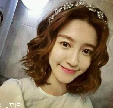 大臉女生適合的短發(fā)發(fā)型 短發(fā)打理步驟 大臉女生適合的短發(fā)發(fā)型 短發(fā)打理步驟