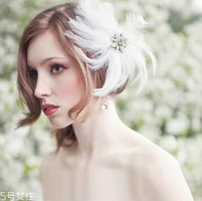 短發(fā)怎么做新娘造型？編發(fā)好看又簡單