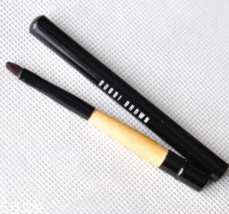 送閨蜜新年禮物怎么挑選？送這些美妝產(chǎn)品她會(huì)尖叫