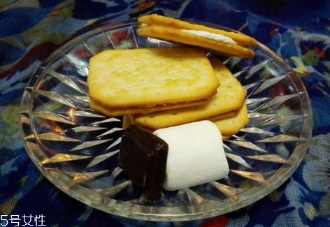 微波爐烤餅干用什么鍵 燒烤功能鍵 微波爐烤餅干用什么鍵 燒烤功能鍵