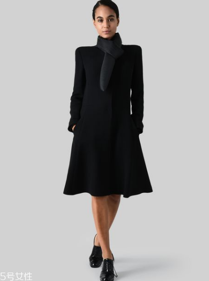 阿瑪尼風(fēng)衣不合格是真的嗎？售價3萬竟然不合格