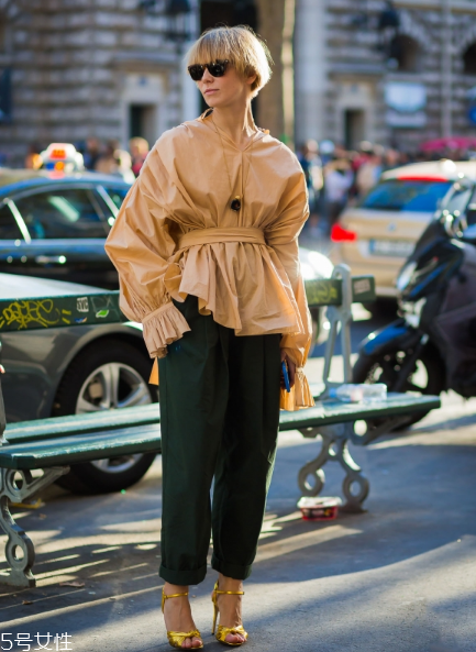 屁股大的女生穿什么褲子好看？這樣穿顯瘦又有氣質(zhì)