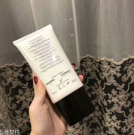 香奈兒山茶花洗面奶使用測(cè)評(píng) 味道很高級(jí) 香奈兒山茶花洗面奶使用測(cè)評(píng) 味道很高級(jí)