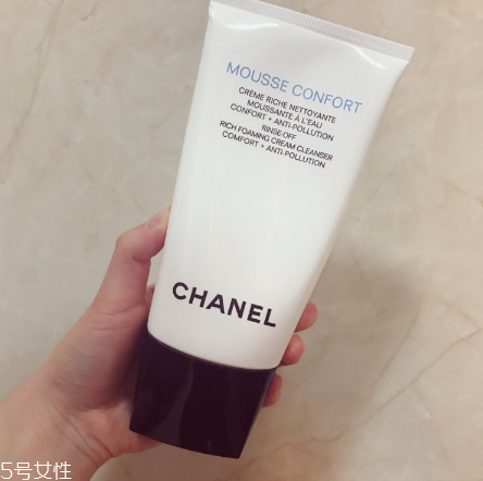 vidivici洗面奶和香奈兒洗面奶哪個(gè)好用 vidivici洗面奶和香奈兒洗面奶哪個(gè)好用