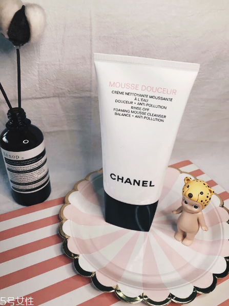 vidivici洗面奶和香奈兒洗面奶哪個(gè)好用 vidivici洗面奶和香奈兒洗面奶哪個(gè)好用