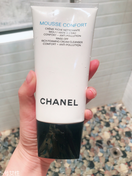 vidivici洗面奶和香奈兒洗面奶哪個(gè)好用 vidivici洗面奶和香奈兒洗面奶哪個(gè)好用
