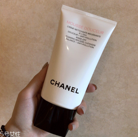 vidivici洗面奶和香奈兒洗面奶哪個(gè)好用 vidivici洗面奶和香奈兒洗面奶哪個(gè)好用