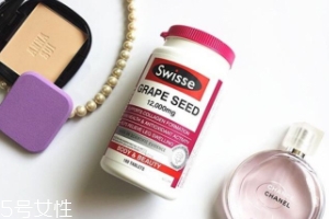 臉上有斑點怎么去除？食療/精華/面膜三管齊下