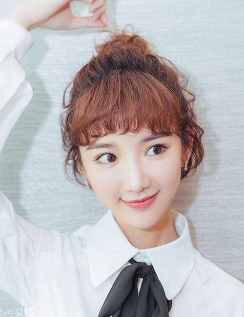 外翹短發(fā)適合什么臉型？再燙內(nèi)扣你就out了