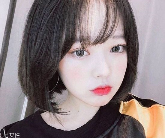 短發(fā)有劉海好看還是沒有劉海好 能修飾臉型更顯小臉 短發(fā)有劉海好看還是沒有劉海好 能修飾臉型更顯小臉