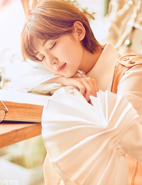 外翹短發(fā)適合什么臉型？再燙內(nèi)扣你就out了