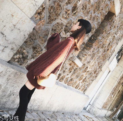 毛衣是羊絨好還是羊毛好？羊絨羊毛材質(zhì)大對(duì)比