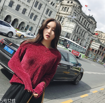 絲絨毛衣怎么搭配？?jī)?yōu)雅氣質(zhì)全靠它