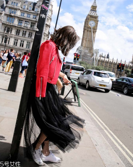 2018流行什么顏色皮衣？為你開啟時髦春季