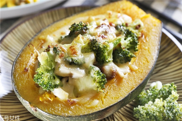 養(yǎng)眼吃什么食物喝什么茶 養(yǎng)眼吃什么食物喝什么茶