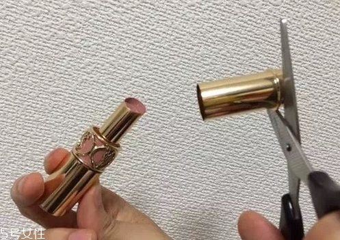 如何選擇口紅色號？口紅必不可少