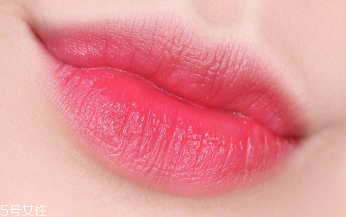 嬌蘭親親567是什么顏色？活色生香吻的秘訣