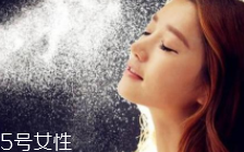 保濕爽膚水什么時候用？早中晚都必須用