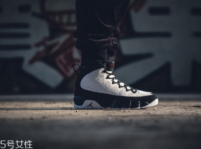 運動鞋和皮鞋的尺碼一樣嗎？皮鞋和運動鞋尺碼有差別
