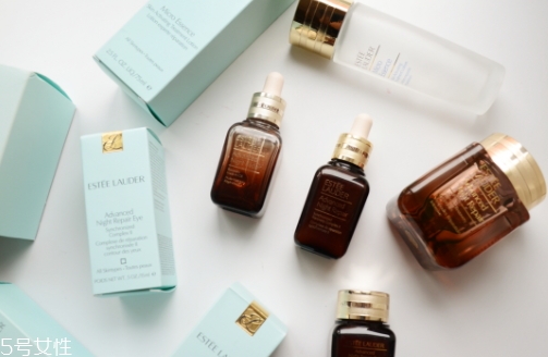 雅詩蘭黛精華和眼霜怎么用？其實是有先后順序的