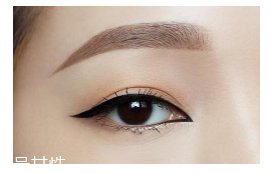 眼皮腫適合什么眼影？選用啞光色避開珠光色