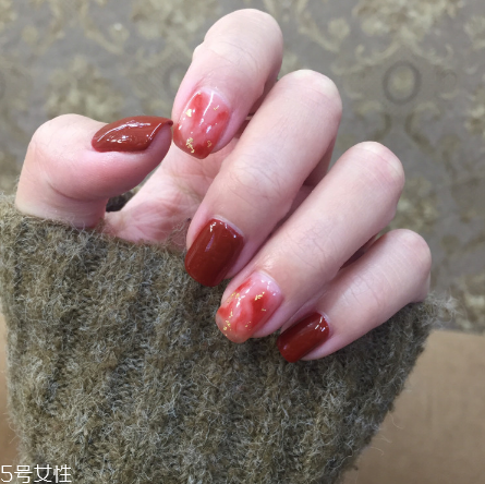 最時(shí)髦的冬日美甲 超顯白超氣質(zhì) 最時(shí)髦的冬日美甲 超顯白超氣質(zhì)