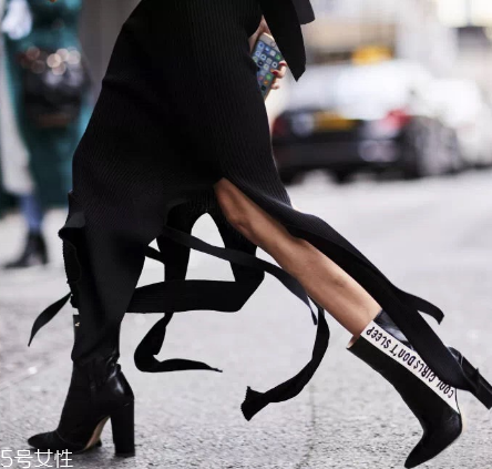 粗跟靴怎么搭配？舒適與時尚并存