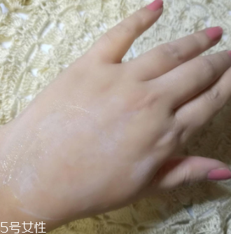 Florena護(hù)手霜怎么樣？滋潤美白打造纖纖玉手