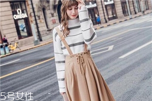 背帶裙怎么搭配？凸顯你的少女心