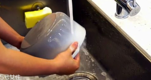 琺瑯鍋燒焦了如何清洗？日常怎么保養(yǎng)