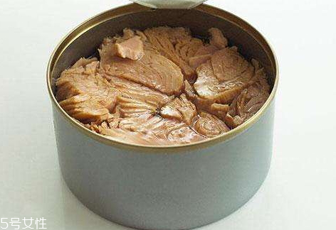 金槍魚罐頭怎么打開 教你一招小技巧 金槍魚罐頭怎么打開 教你一招小技巧