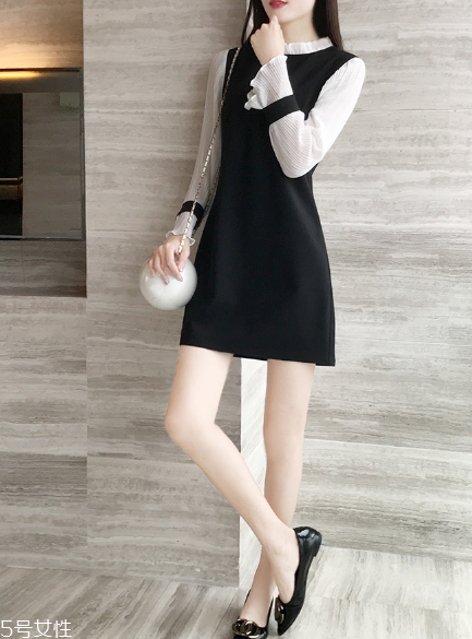 學(xué)院風(fēng)連衣裙怎么搭配？重新回到學(xué)生時(shí)代