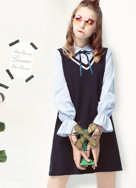 學(xué)院風(fēng)連衣裙怎么搭配？重新回到學(xué)生時(shí)代