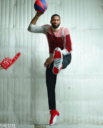 運(yùn)動(dòng)鞋鞋底磨損怎么補(bǔ)？不同磨損程度修補(bǔ)方法不同