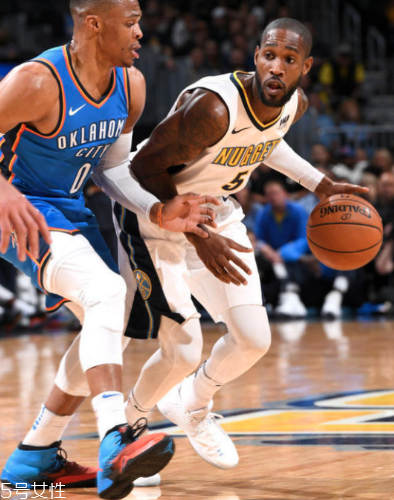 運(yùn)動鞋鞋舌跑偏怎么辦？運(yùn)動鞋舌頭老歪這樣解決