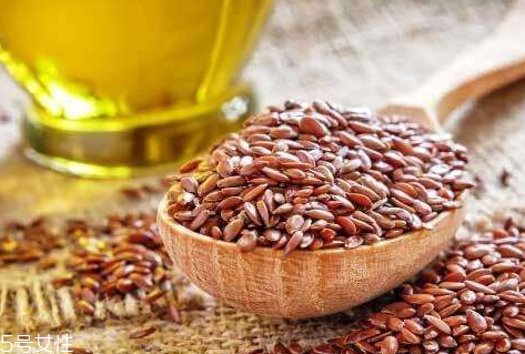 亞麻籽油為什么腥 亞麻籽油本身的腥味 亞麻籽油為什么腥 亞麻籽油本身的腥味