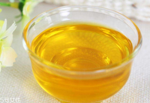 亞麻籽油是冷榨好還是熱榨好 冷榨亞麻籽油最好 亞麻籽油是冷榨好還是熱榨好 冷榨亞麻籽油最好