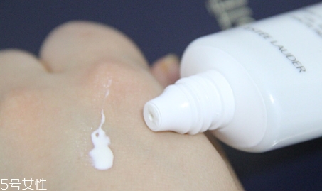 雅詩蘭黛防曬霜怎么樣？