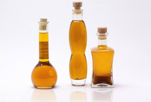 亞麻籽油多少錢一斤 亞麻籽油多少錢一斤