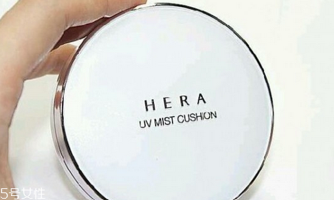 愛敬氣墊 赫拉和蘭芝哪個好用？根據膚質選擇
