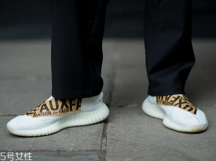 運動鞋一定要穿襪子嗎？最好是穿上襪子