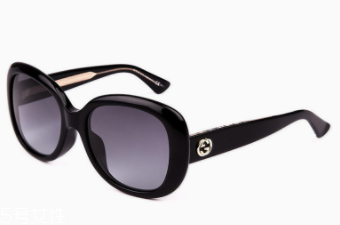 墨鏡顏色怎么選？暗紫色透明墨鏡更受青睞